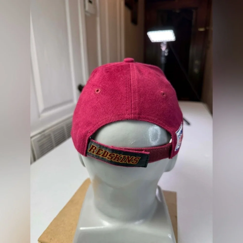 Vintage Sports Specialties Side Wave Snapback Triangle Hat Washington Redskins